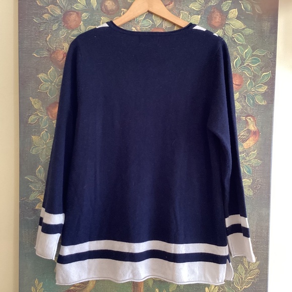 French Curve 100% Cashmere Navy Blue/White V-Neck Tunic Sweater Top Luxury NWOT - Picture 4 of 12